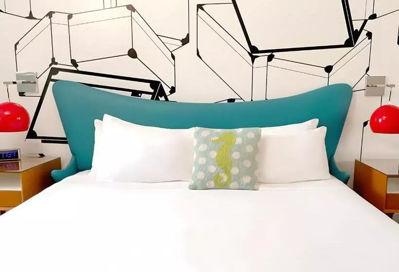 Deluxe Suite King Bed, The Vagabond