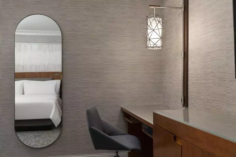 اتاق استاندارد با تخت بزرگ, The Westin Palo Alto