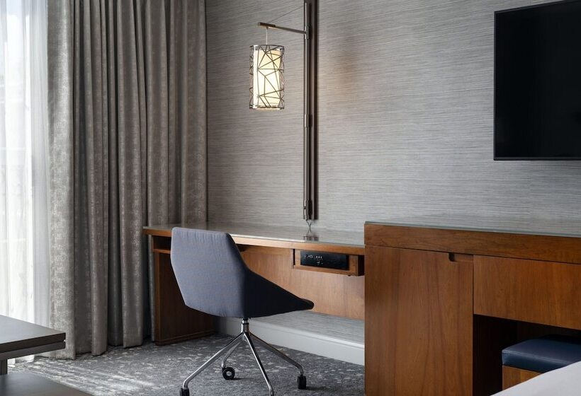 غرفه قياسيه سريرين مزدوجين, The Westin Palo Alto