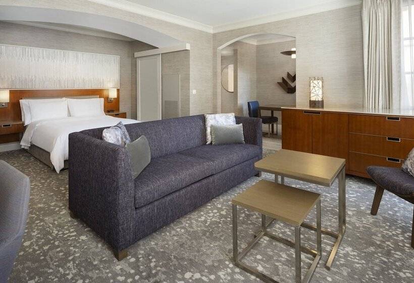 جناح, The Westin Palo Alto