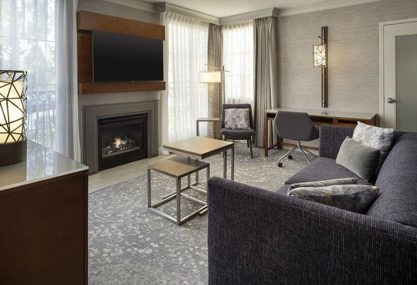 جناح, The Westin Palo Alto