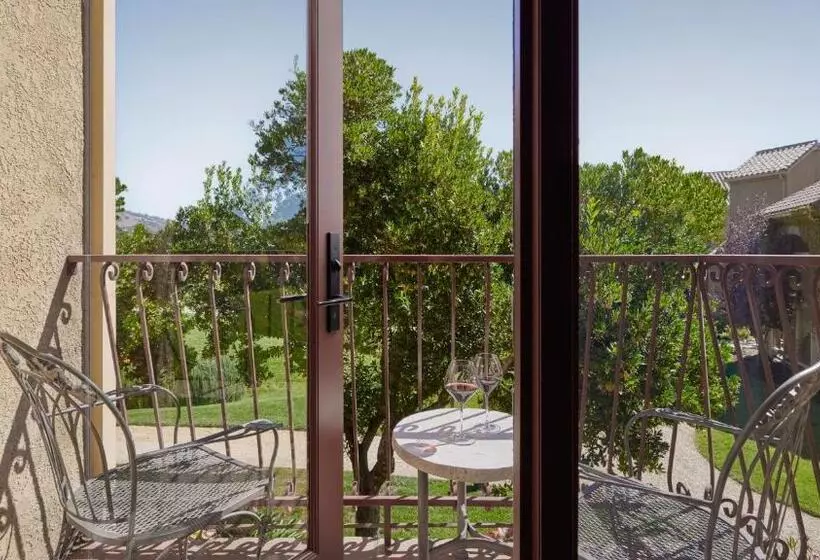 اتاق استاندارد با تخت بزرگ, Vintners Resort