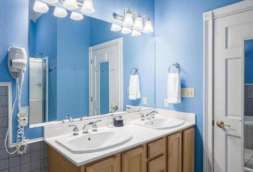 جناح, Whitestone Inn