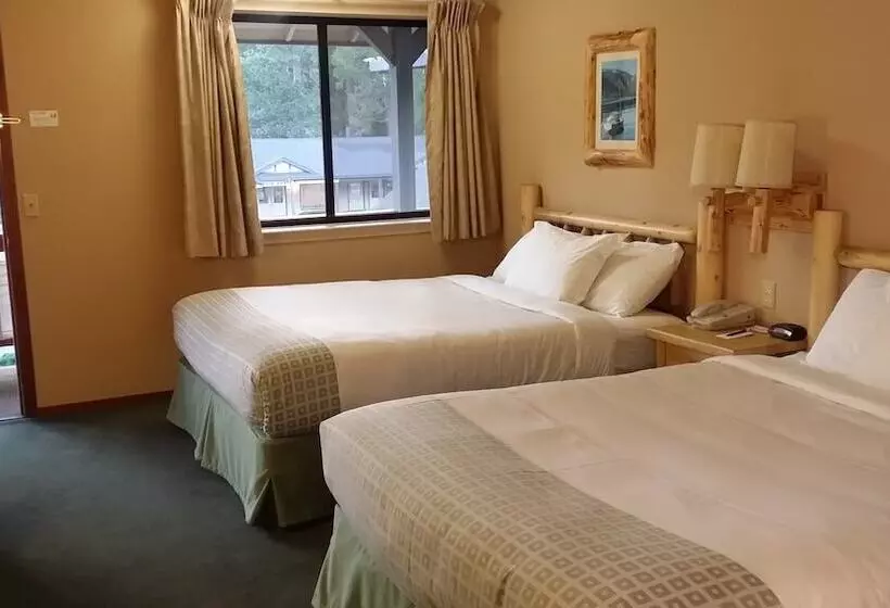 اتاق لوکس, Wildwood Inn