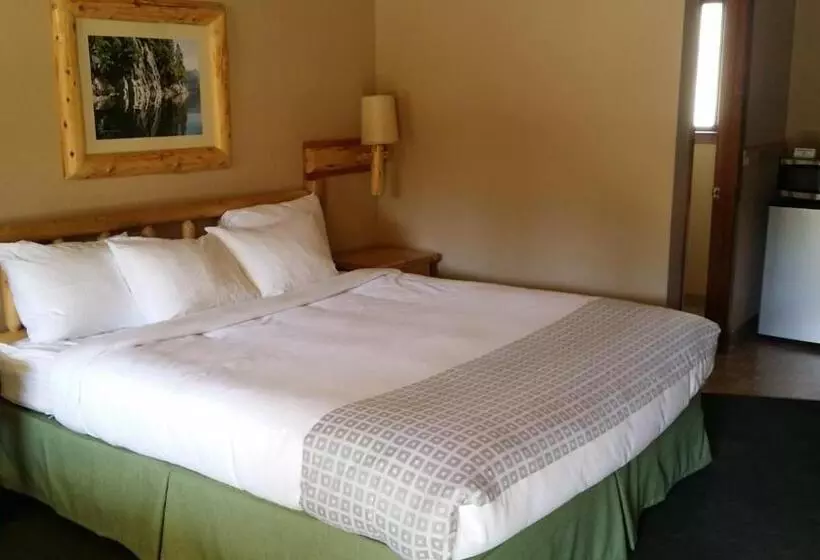 اتاق لوکس با تخت بزرگ, Wildwood Inn