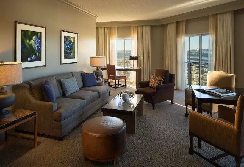 デラックススイート, Signia by Hilton La Cantera Resort & Spa