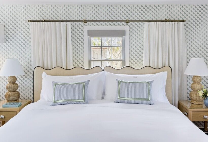 3ベッドルームハウス, White Elephant