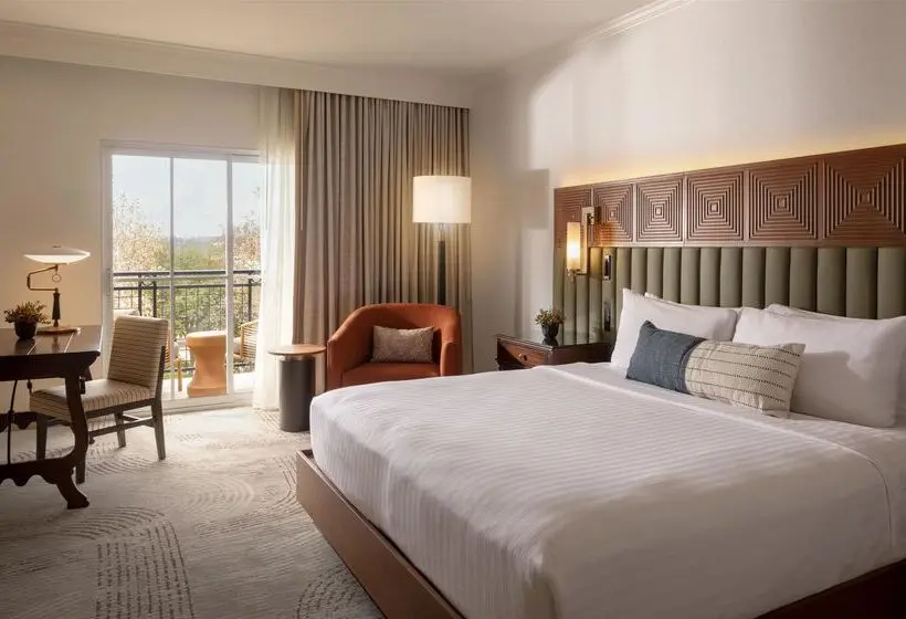 キングサイズベッド、ビュー付きデラックスルーム, Signia by Hilton La Cantera Resort & Spa