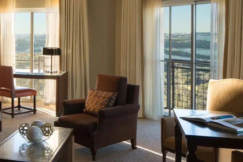 デラックススイート, Signia by Hilton La Cantera Resort & Spa