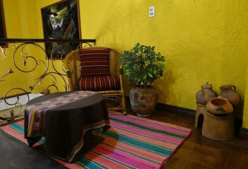 اتاق استاندارد یک نفره, Hostal Bivouac