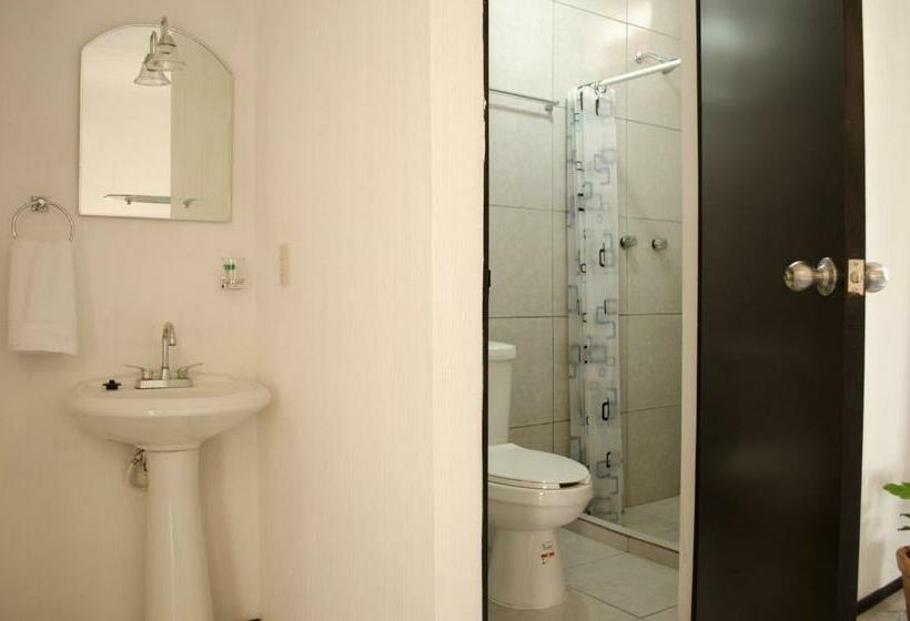 스탠다드 룸 더블 침대 2개, Estacion Alameda