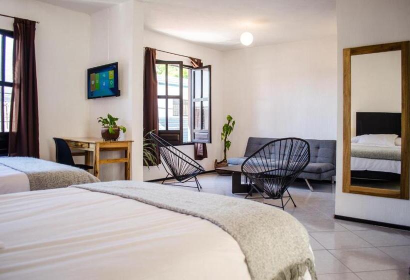 수피리어 스위트, Estacion Alameda