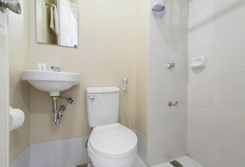 Pokój Deluxe, Finex