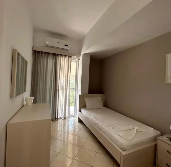 اتاق سه نفره دلوکس با چشم‌انداز دریا, Koks’ Guesthouse