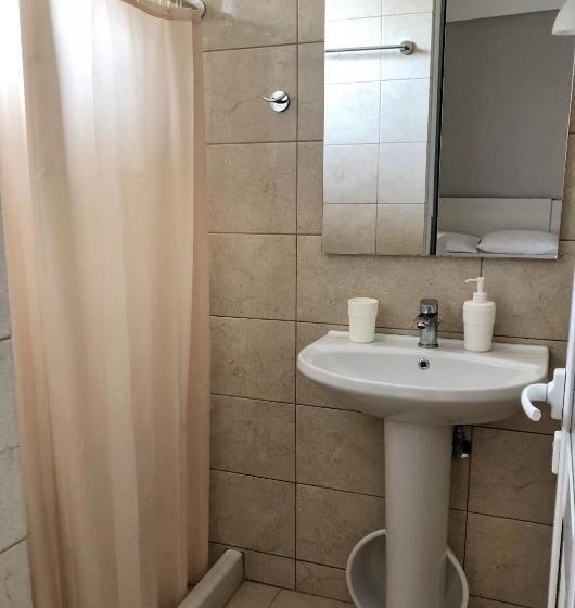 バルコニー付スタンダード４ベッドルーム, Koks’ Guesthouse