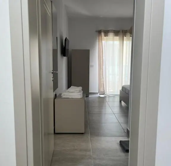 اتاق لوکس با بالکن و چشم‌انداز دریا, Koks’ Guesthouse