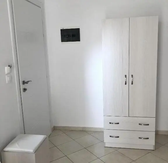 اتاق استاندارد سه تخته با بالکن, Koks’ Guesthouse
