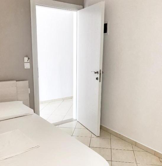 스탠다드 트리플 발코니 룸, Koks’ Guesthouse