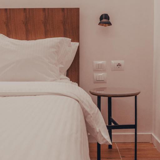 غرفة قياسية, Theatro City Center