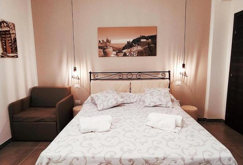 Номер Deluxe, Pentefur