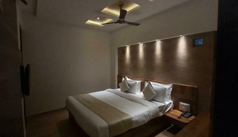 Номер Deluxe, Leela Vilas Pushkar  A Boutique