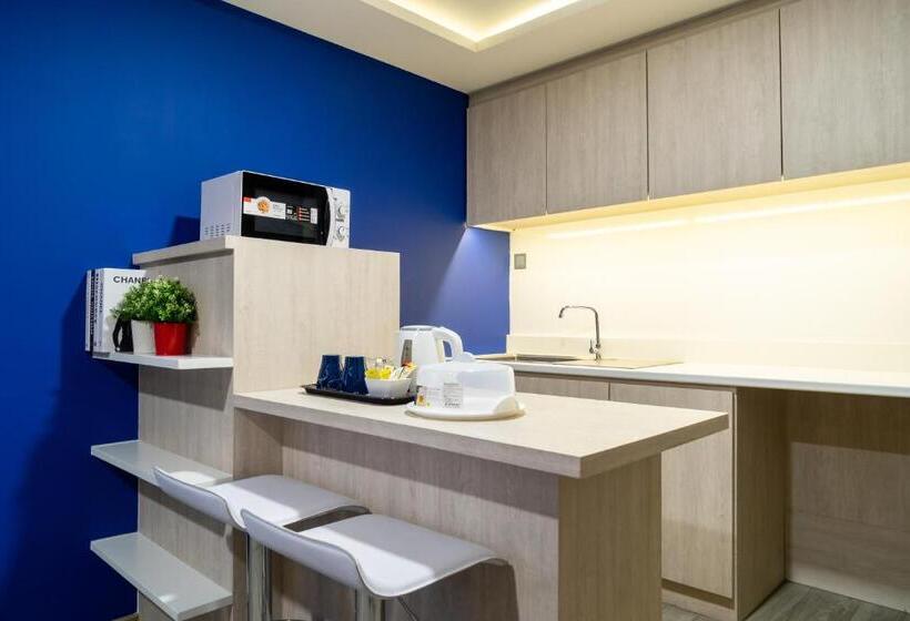 اتاق خانوادگی, Z Zpaze