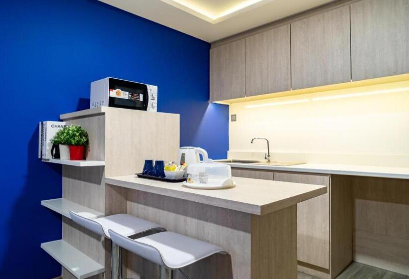 اتاق خانوادگی, Z Zpaze