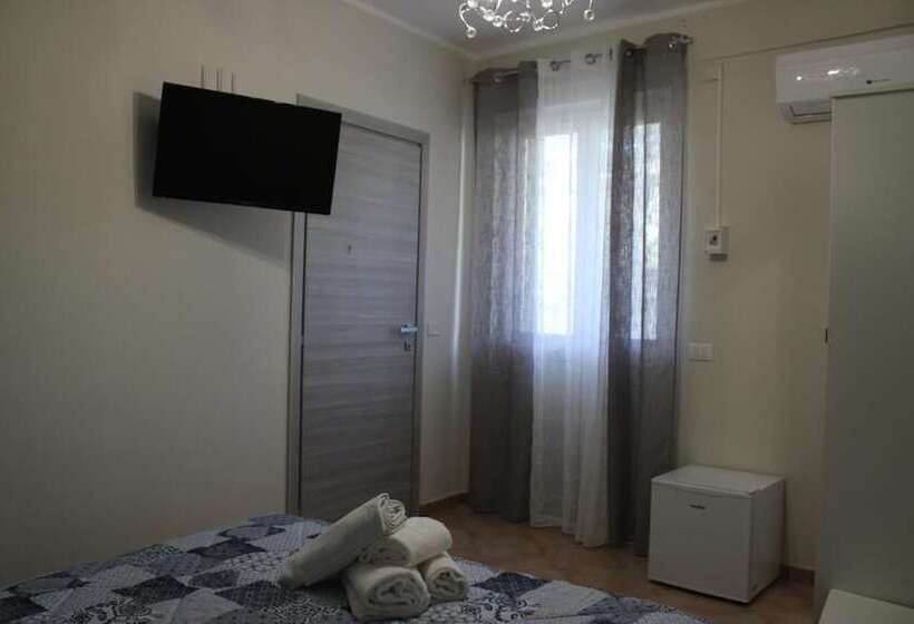 غرفة قياسية, La Corte Di Sofia