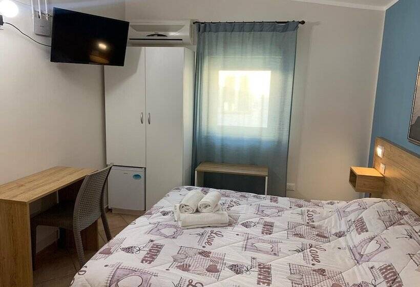 غرفة قياسية, La Corte Di Sofia