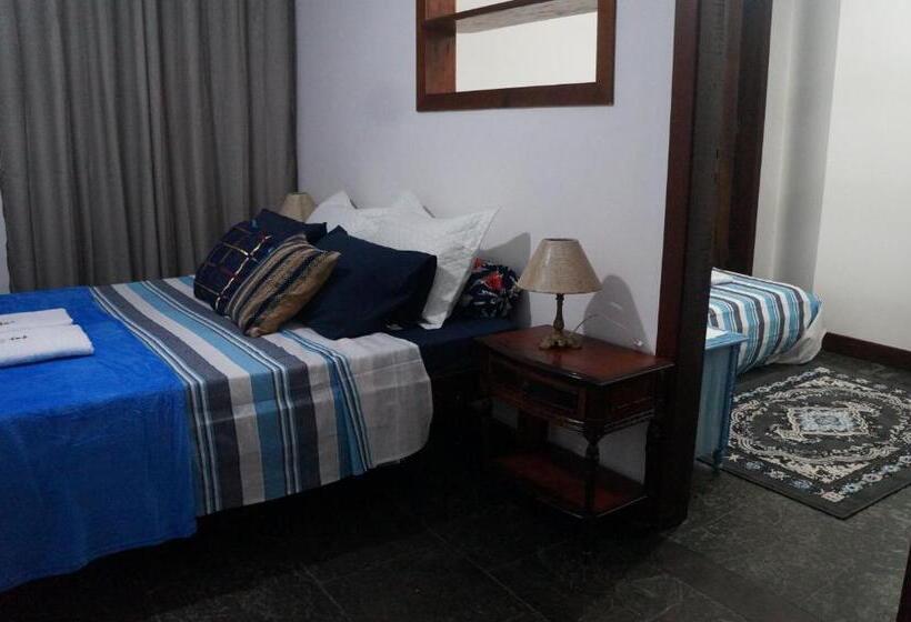 Quarto Triplo Estandar Vista Piscina, Pousada Beirute