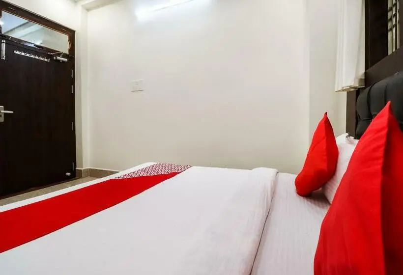 Chambre Triple Deluxe, O Chandra