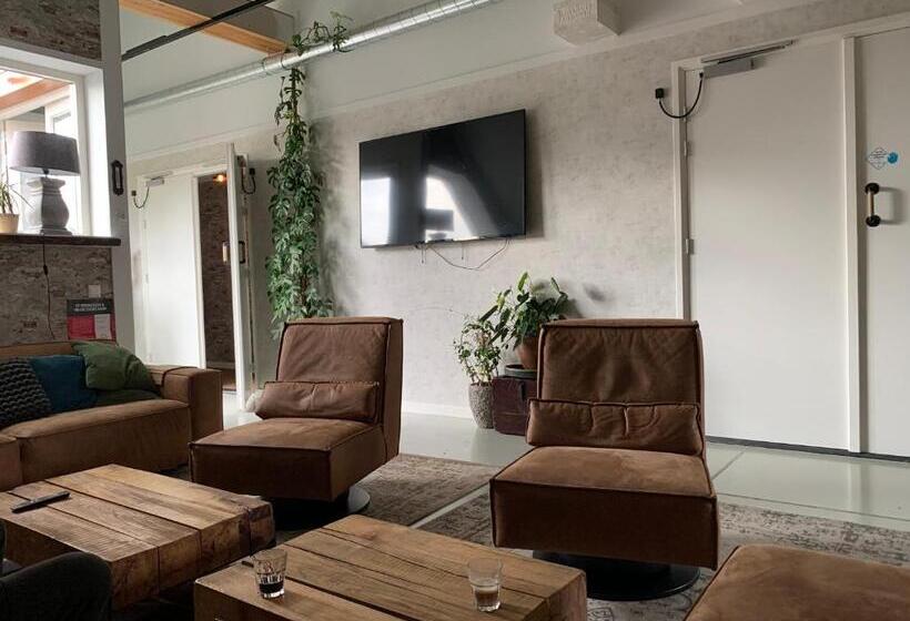 اتاق لوکس, Logement Meijnerswijk Free Parking, Electric Parking, Kitchen,living Room, Free Coffee Machine