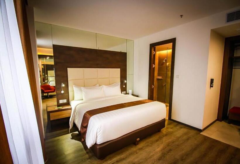 Номер Deluxe Кровать Кинг, Asialink Hotel Batam By Prasanthi