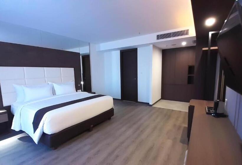 Номер Deluxe Кровать Кинг, Asialink Hotel Batam By Prasanthi