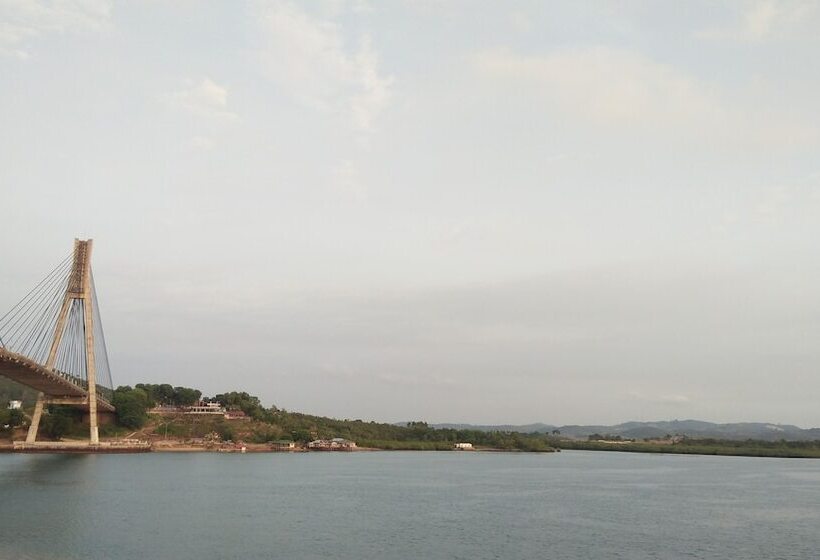 חדר דלוקס, Barelang Bridge