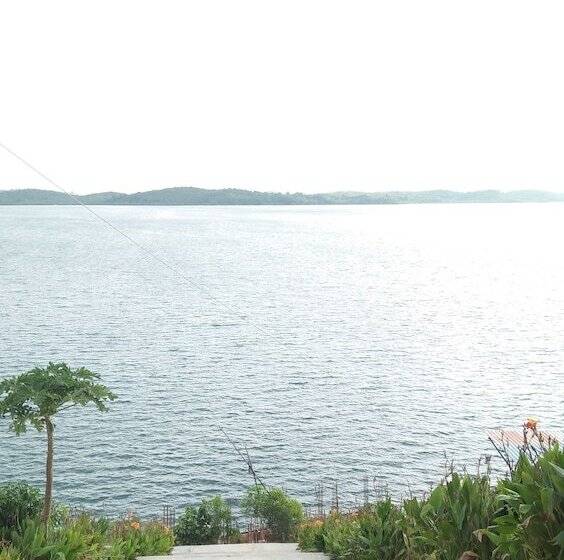 חדר דלוקס, Barelang Bridge