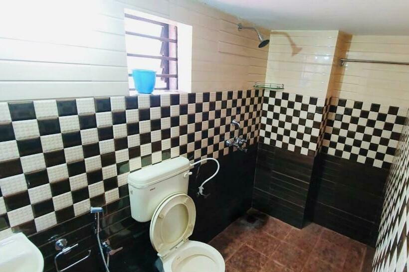 带阳台的豪华间, Seafront Guest House