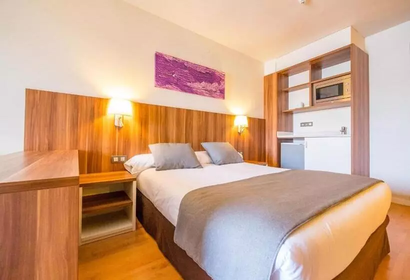 سوییت خانوادگی, Golden Avenida Family Suites 4
