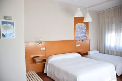 Quarto Triplo Standart, Brial