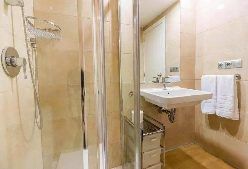 اتاق استاندارد با چشم‌انداز استخر, Eix Alcudia Hotel Adults Only