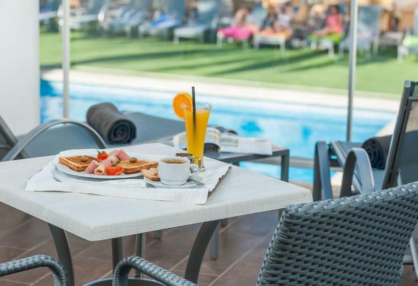 Номер Стандарт Вид на Бассейн, Eix Alcudia Hotel Adults Only