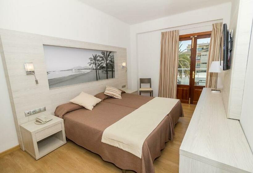 Номер Стандарт Вид на Бассейн, Eix Alcudia Hotel Adults Only