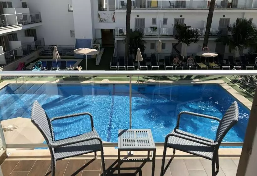 اتاق استاندارد با چشم‌انداز استخر, Eix Alcudia Hotel Adults Only