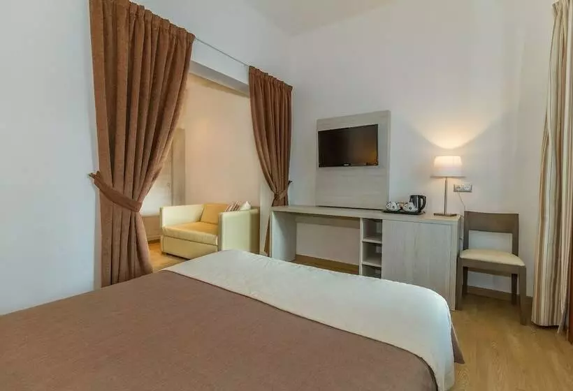 سوییت جونیور, Eix Alcudia Hotel Adults Only