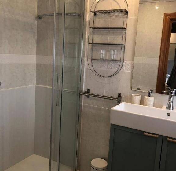 Номер Стандарт, Hostal Arostegui