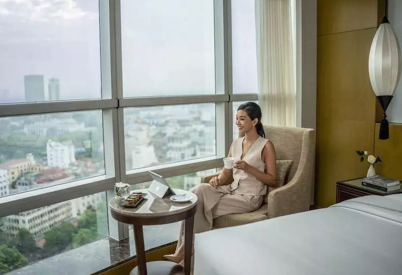 スイート, Melia Hanoi