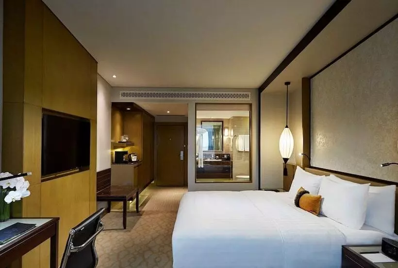 プレミアムルーム, Melia Hanoi