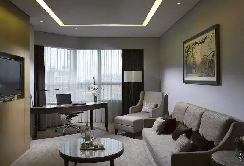スイート, Melia Hanoi