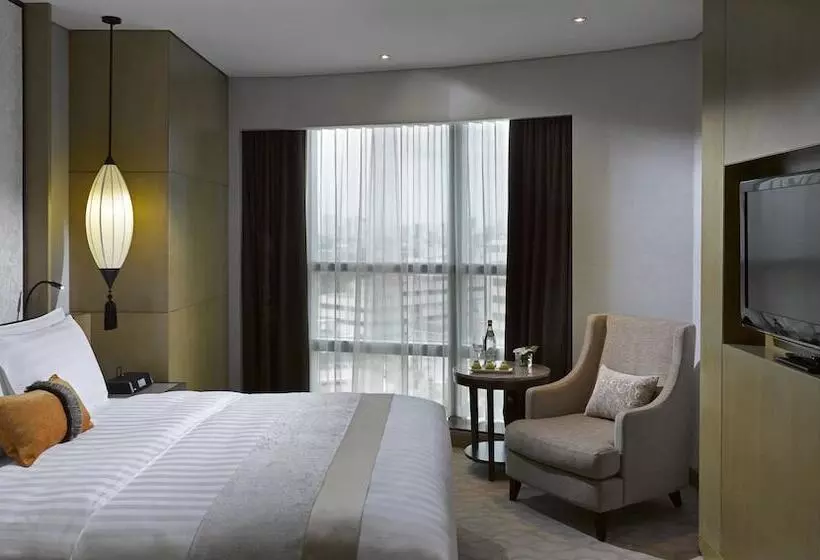 スイート, Melia Hanoi