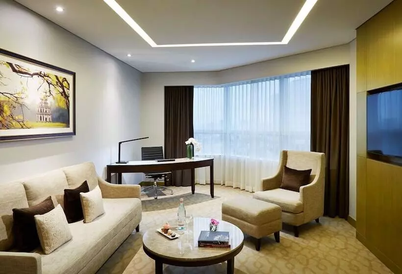 スイート, Melia Hanoi